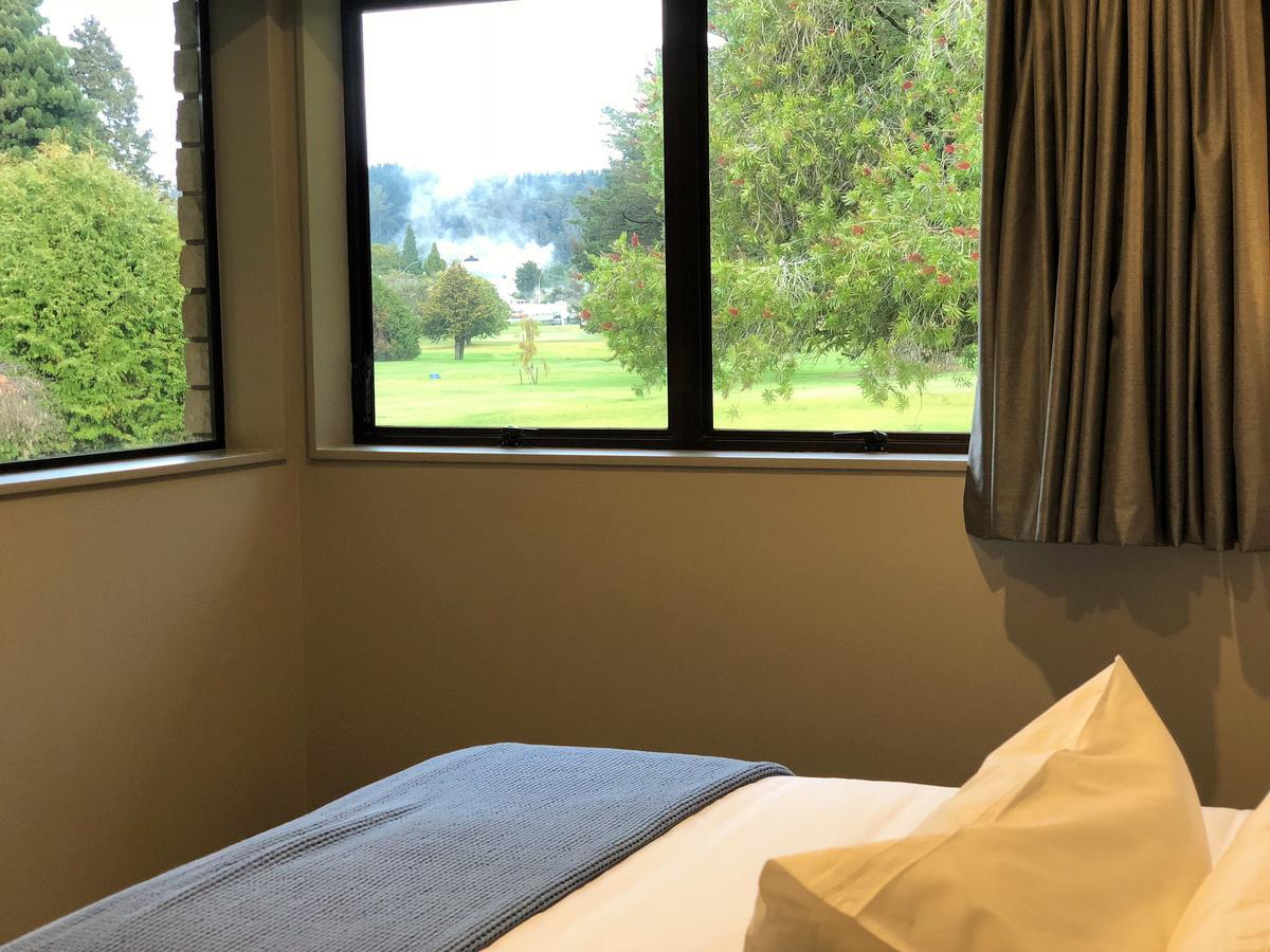 Luxury K-Lodge With Golf Course View-Rotorua Exterior photo